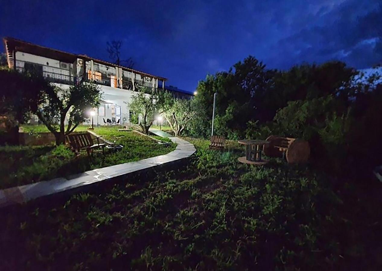 Seaside Villa Nea Poteidaia Buitenkant foto