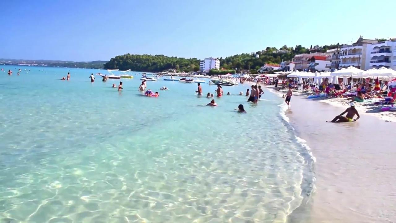Seaside Villa Nea Poteidaia Buitenkant foto